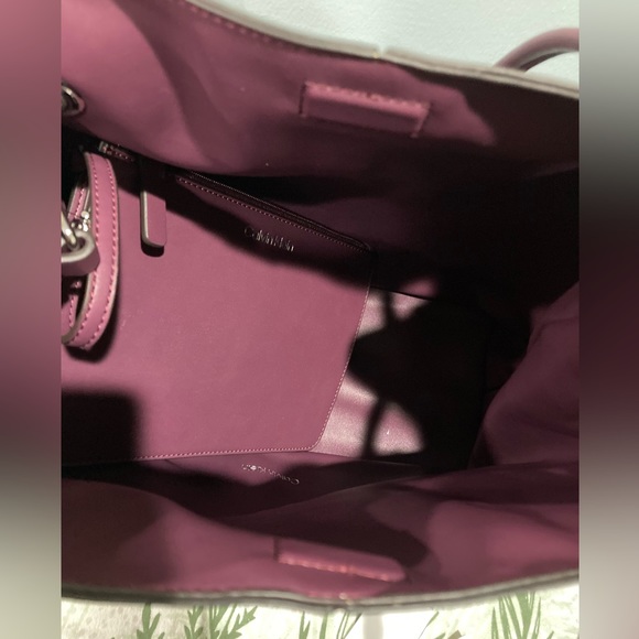 Calvin Klein Gabrianna Bubble Lamb North/South Key Item Tote, Rose Smoke - Picture 6 of 8